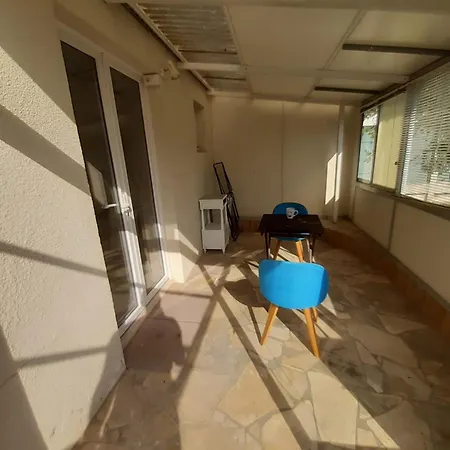 Maison 2 Pieces Avec Jardin Beaujoire * 南特