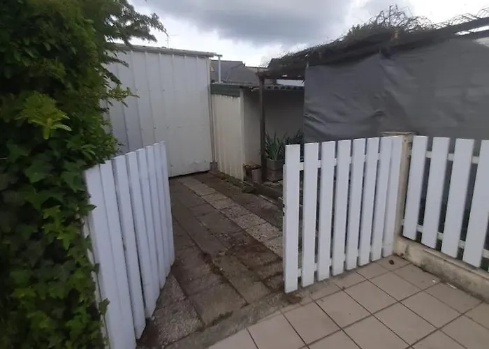 Maison 2 Pieces Avec Jardin Beaujoire *