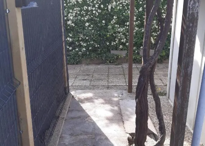 Maison 2 Pieces Avec Jardin Beaujoire Сasa de vacaciones *